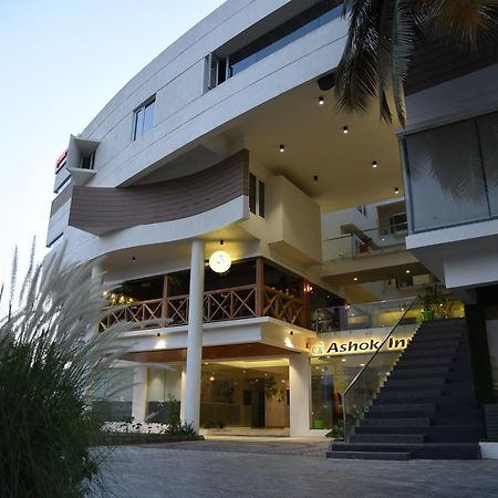 Ashok Inn Davangere Eksteriør billede