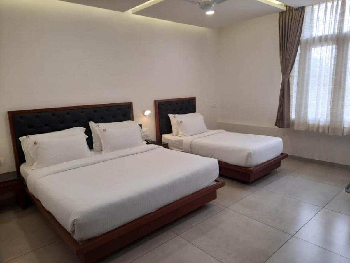 Ashok Inn Davangere Eksteriør billede